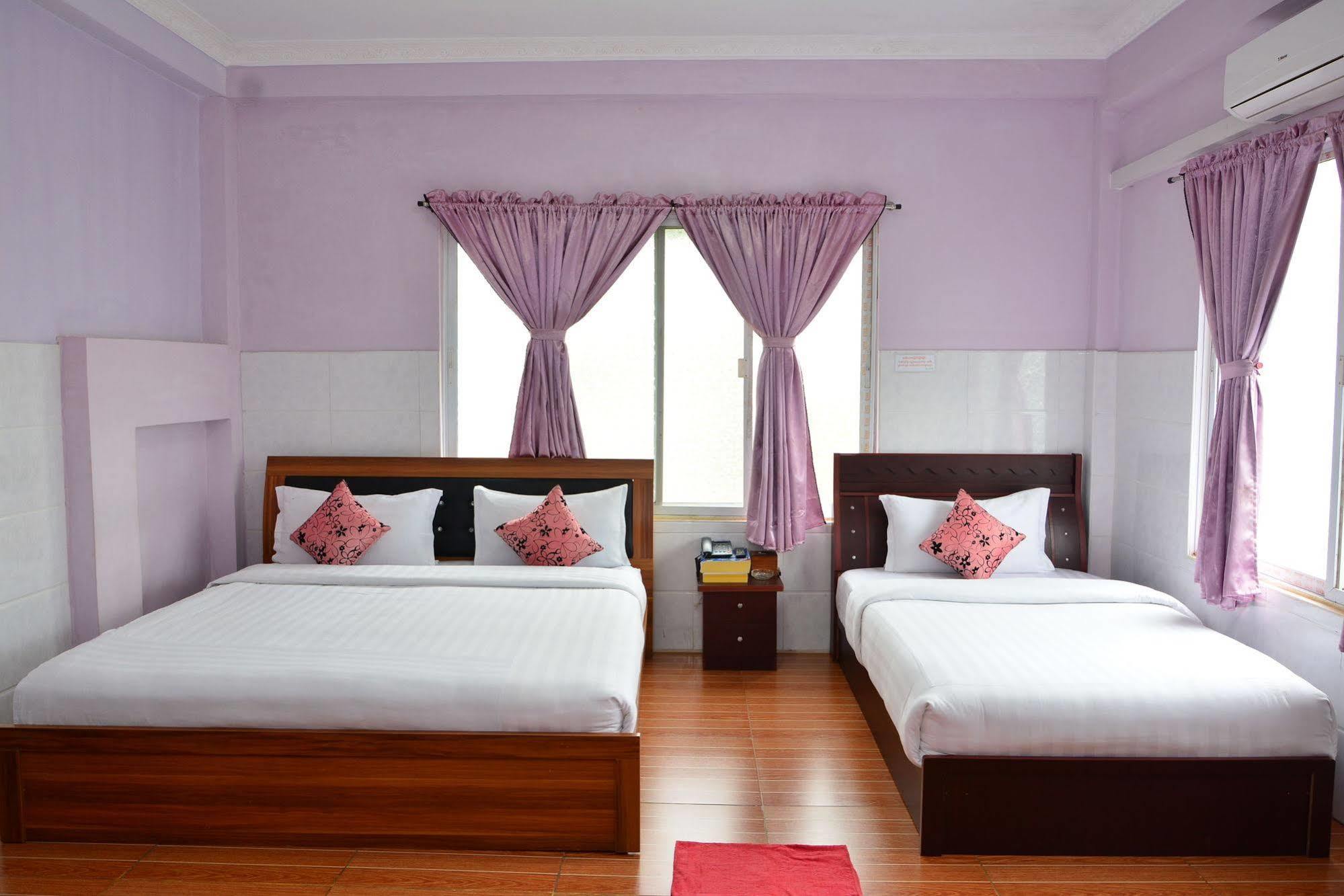 Hotel 99 Pyin Oo Lwin Exterior photo